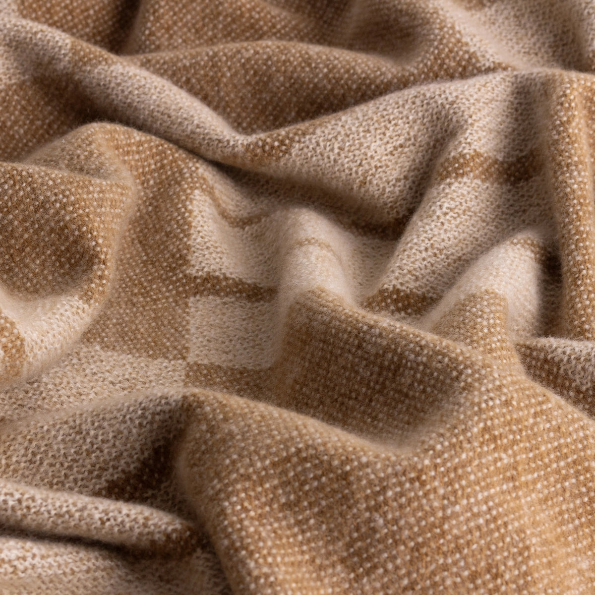 Harlech Woven Reversible Throw Biscuit