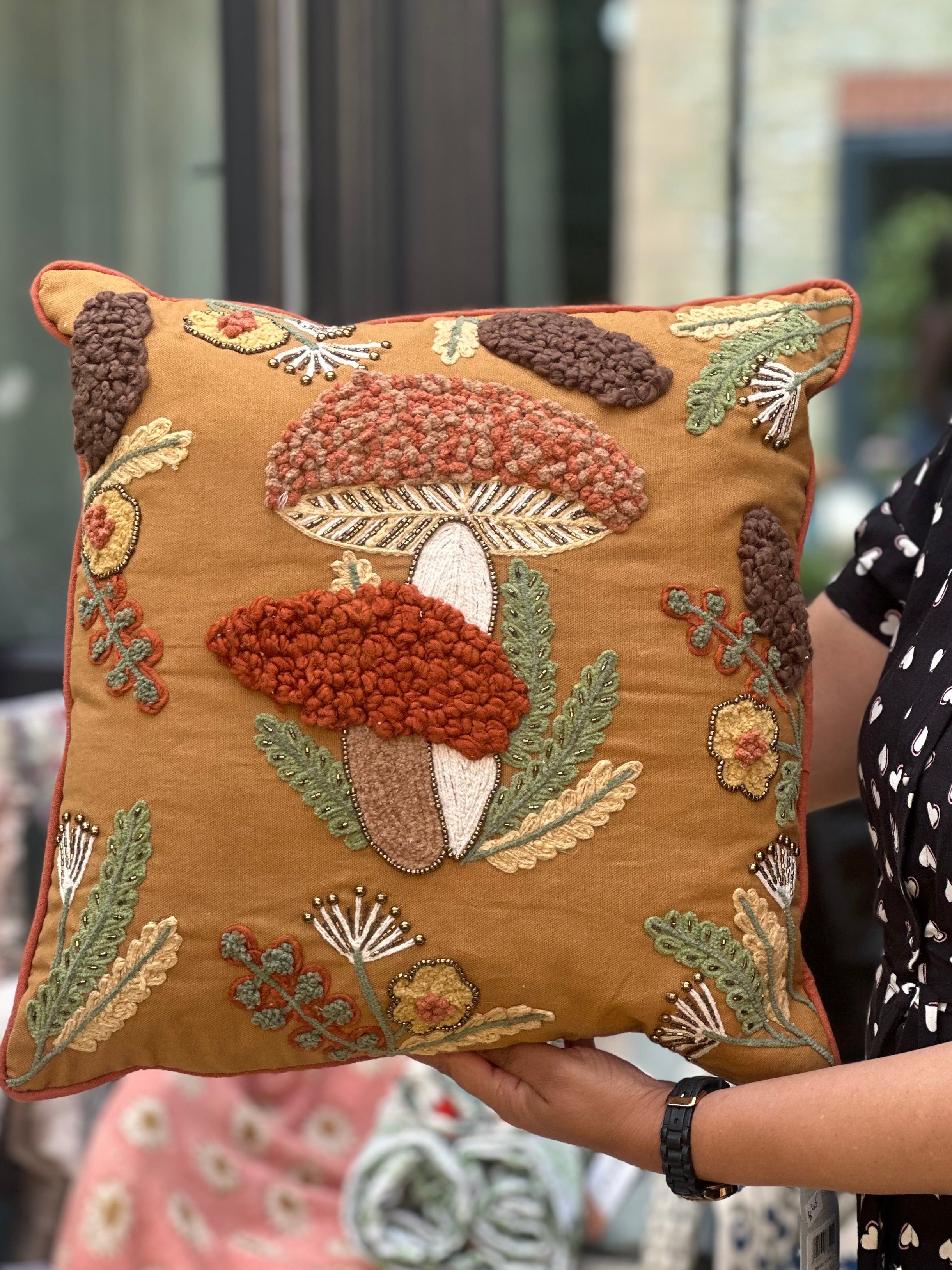 Mushroom cushion